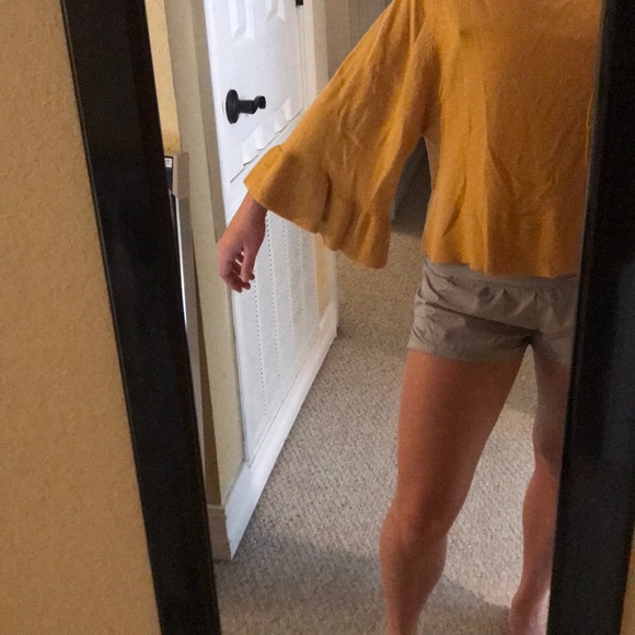 THML Sweater - Picture 2 of 3